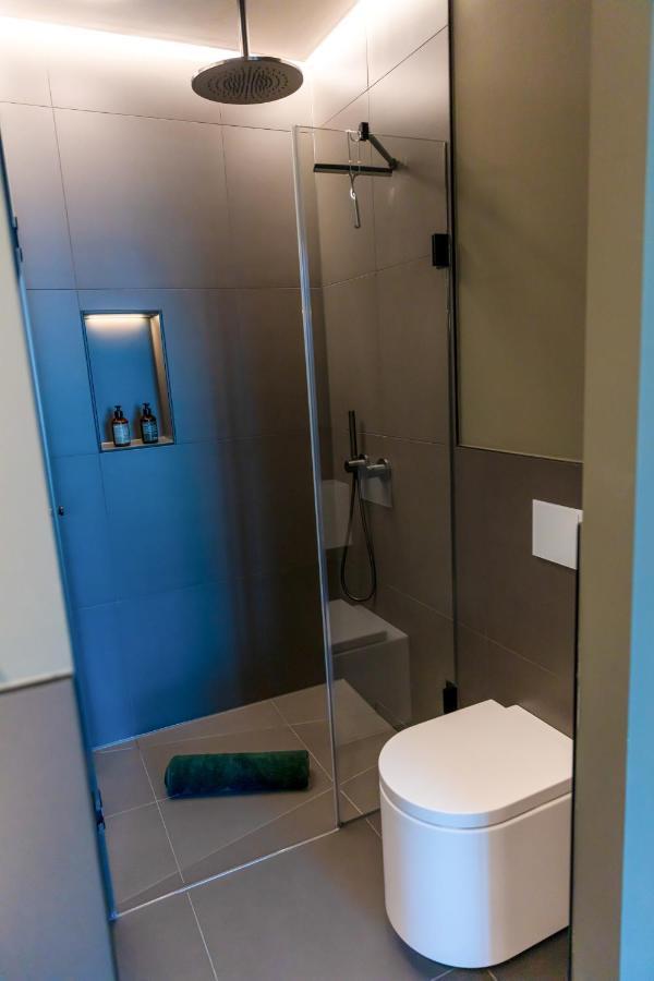 Cabana - Theview - Terrasse - Waterfront - Kostenloser Parkplatz - Wifi Oldenburg Exterior foto