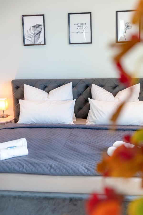 Cabana - Theview - Terrasse - Waterfront - Kostenloser Parkplatz - Wifi Oldenburg Exterior foto